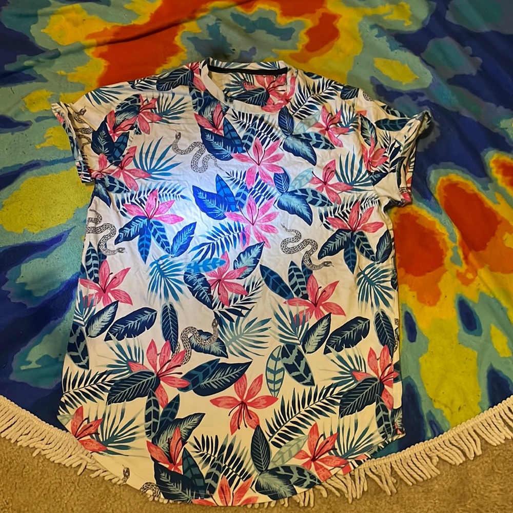 Hollister shirt